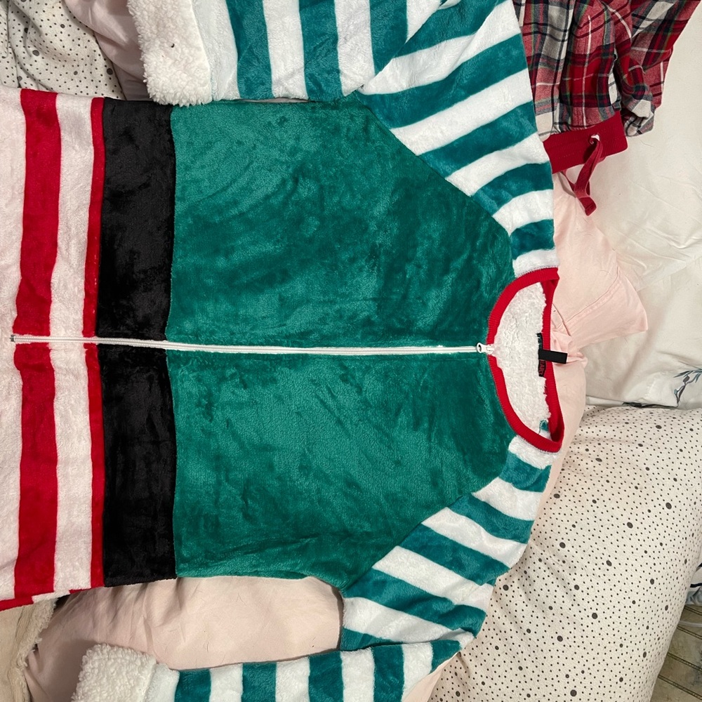 Elf onsie - Picture 2 of 2